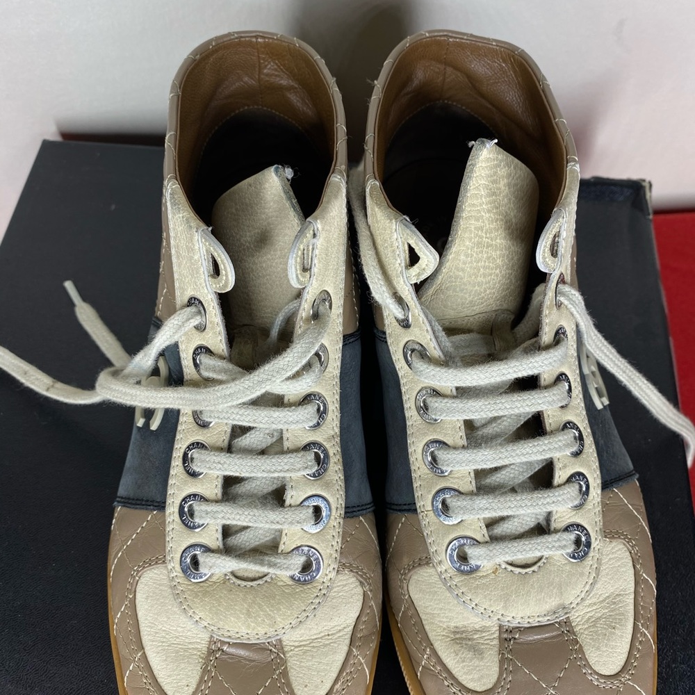 CHANEL SNEAKERS